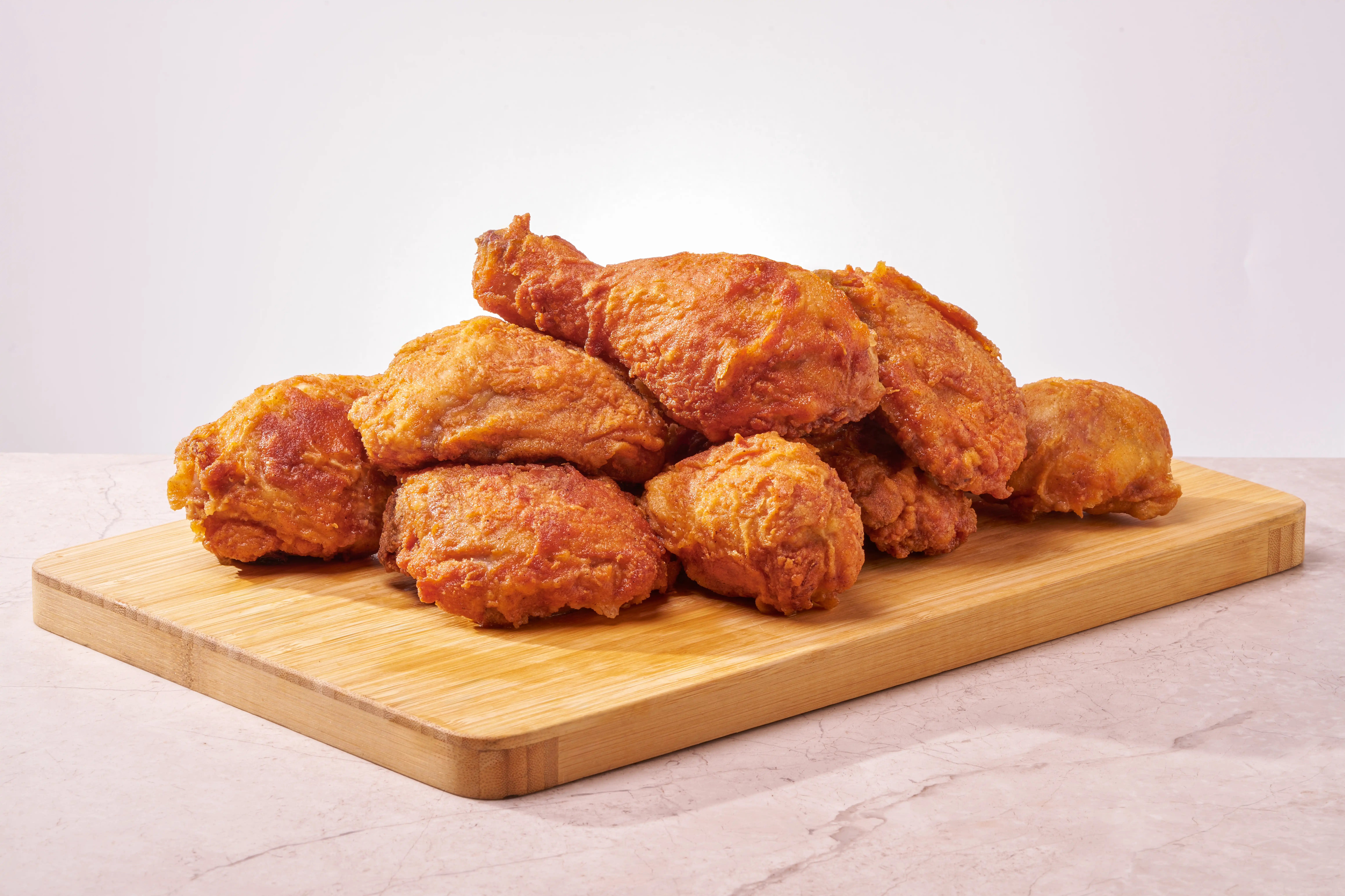 Crispy fried chicken pieces